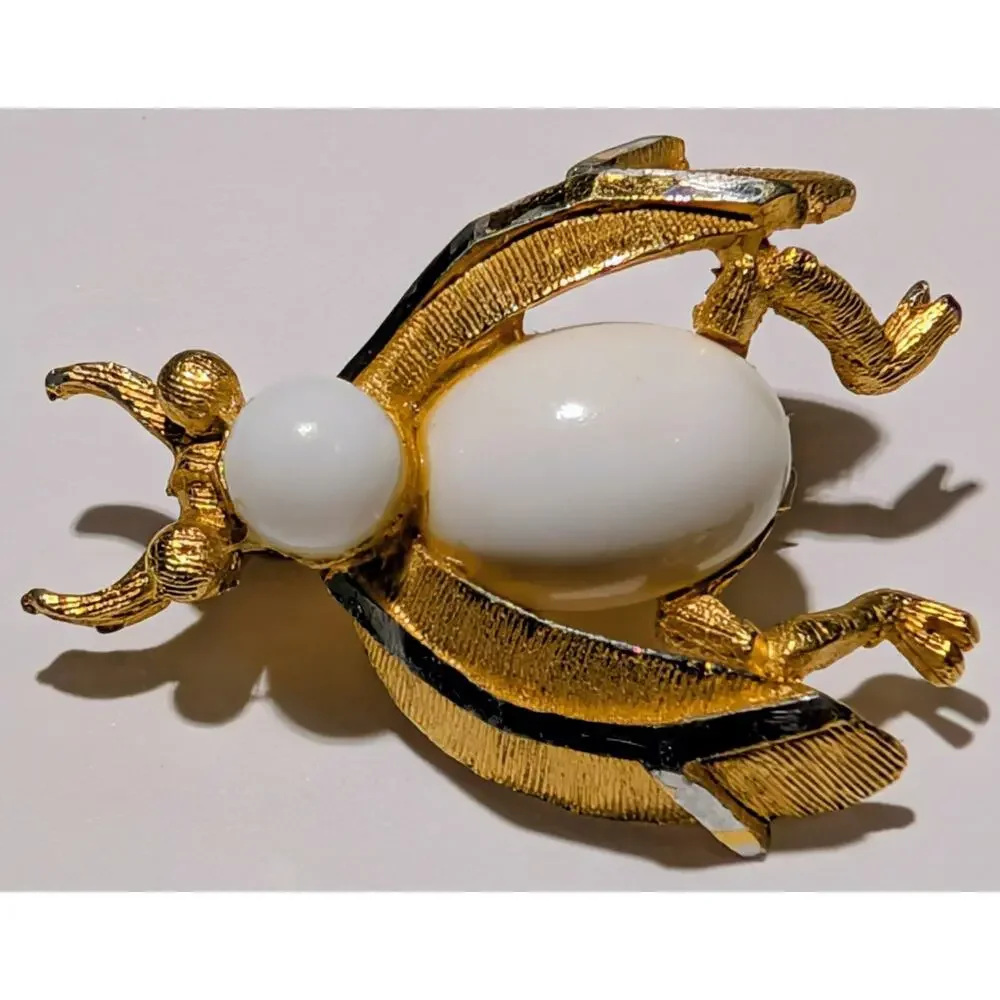Vtg BSK Beetle Brooch 1.25